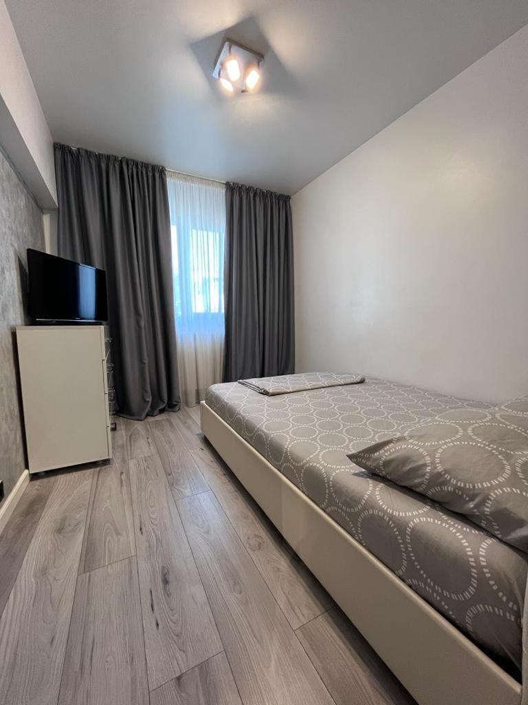 Elegant & Silver Luxury Apartament Κραϊόβα Εξωτερικό φωτογραφία